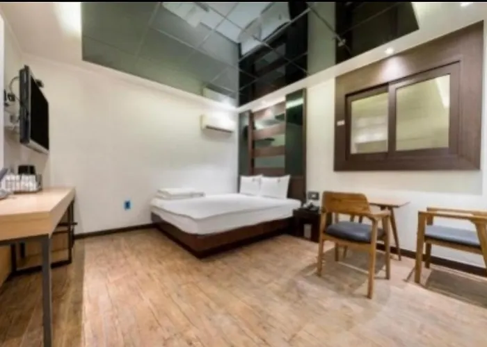 Lien Motel